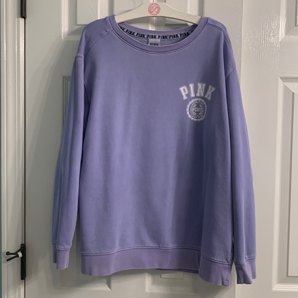 PINK crew neck in good condition